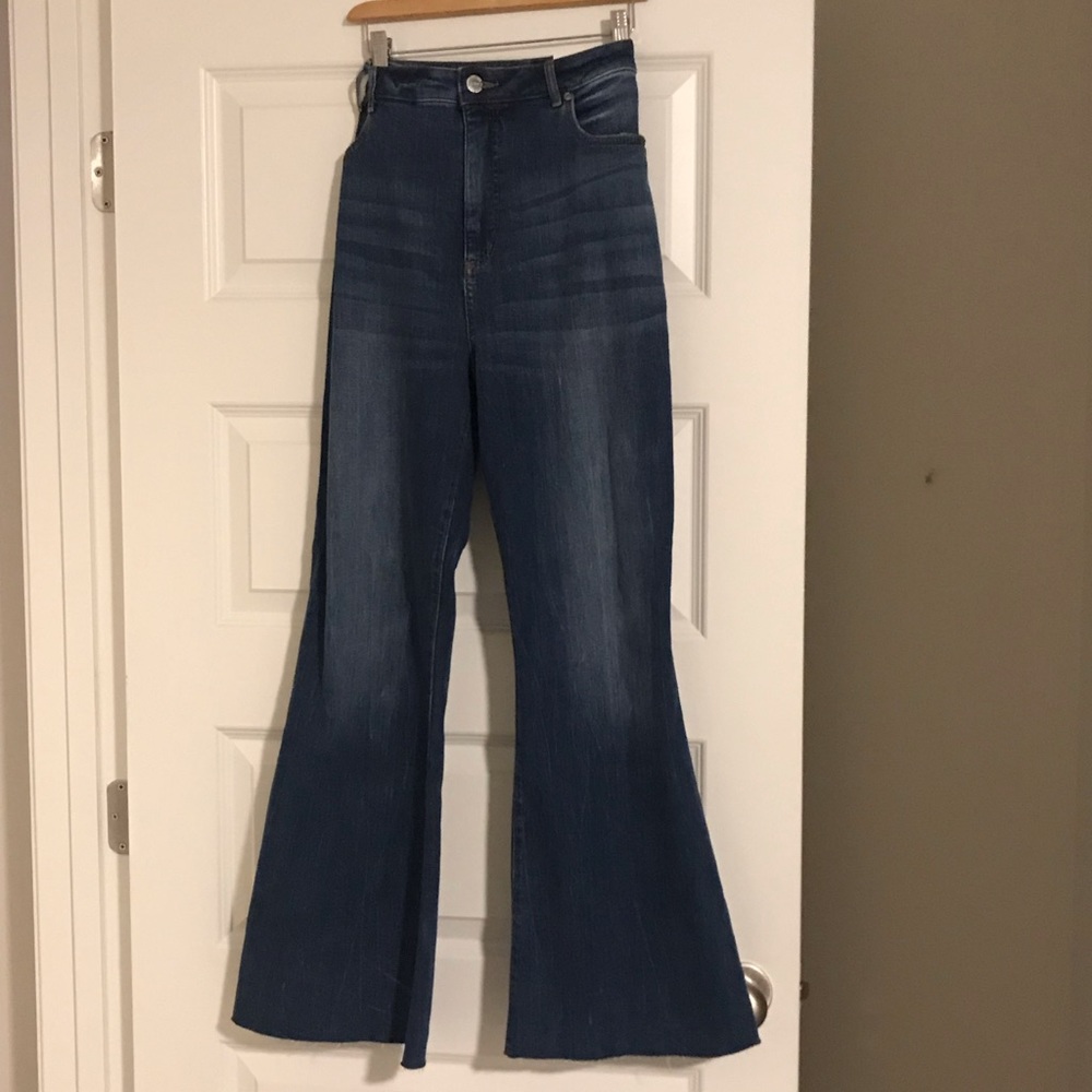NWT Loft Curvy High Waist Sandal Flare Size 12